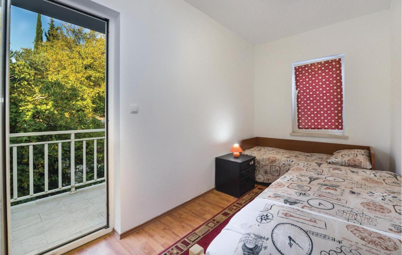 Cozy Apartment In Blace With Wifi Exterior photo